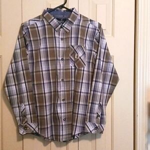 NWT Buffalo collared button-down shirt
